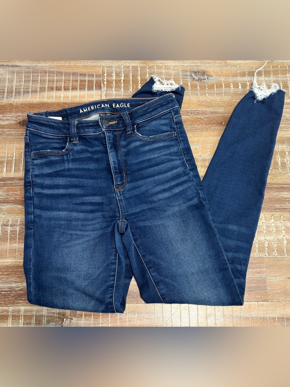 American Eagle Next Level stretch super High rise Jegging distressed jeans